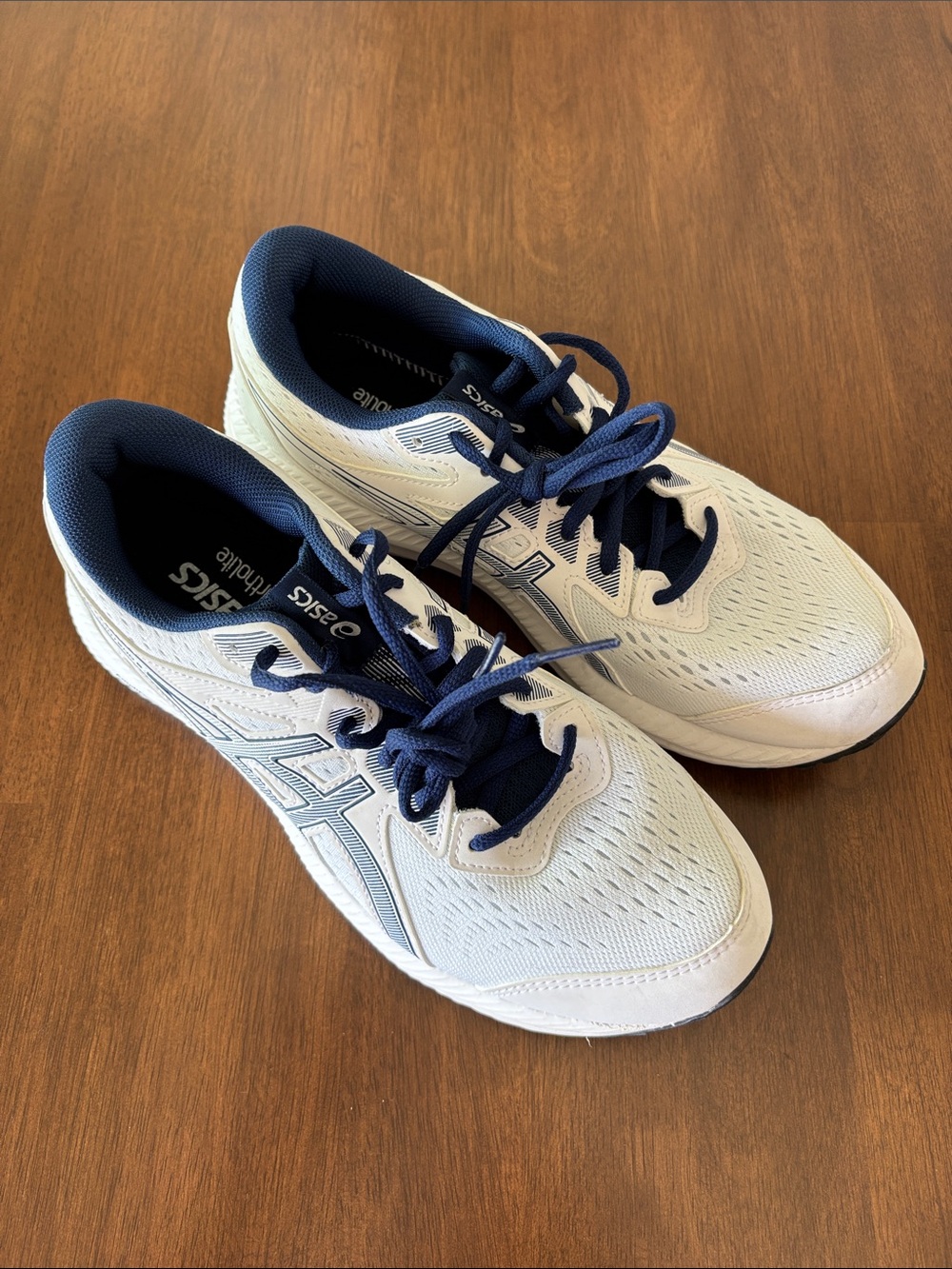 ASICS White and Navy Athletic Running Shoes UK 7 Men’s 8